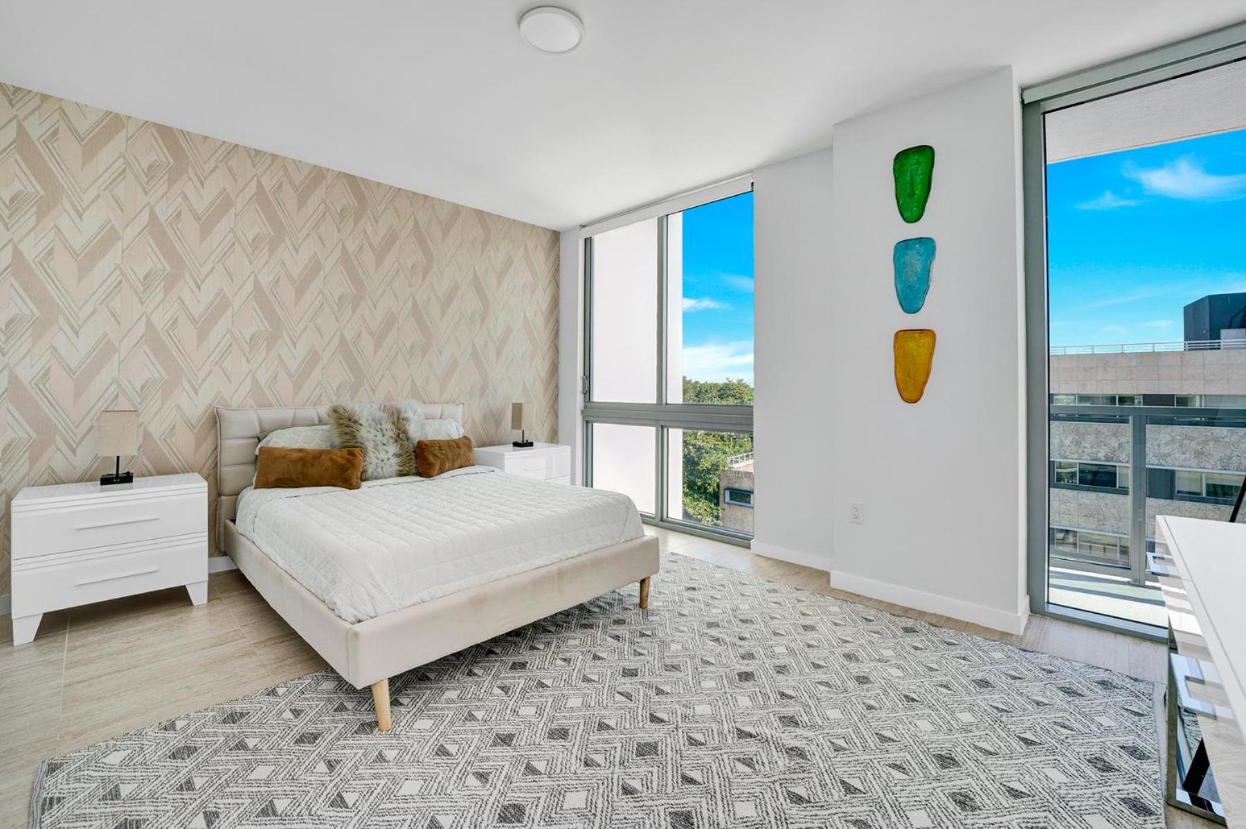 Apartment Luxury New At Design District