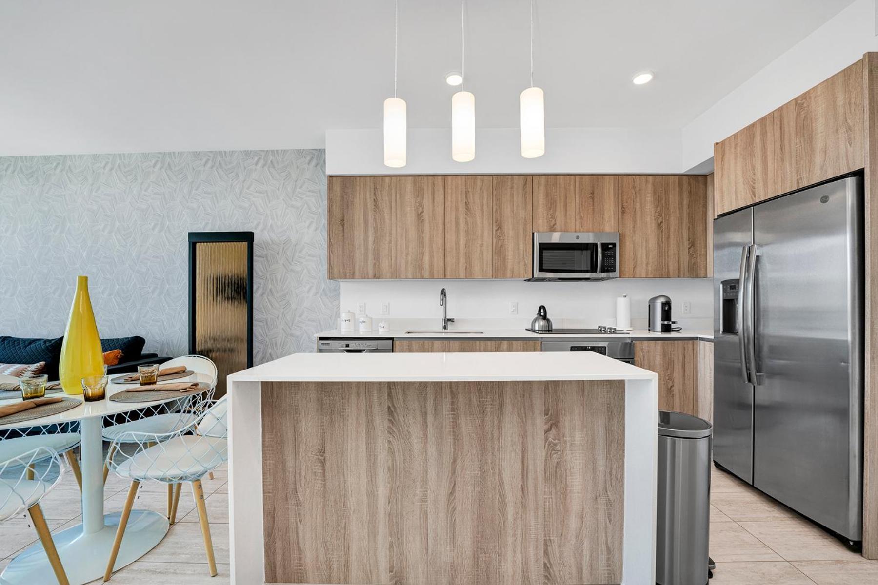Apartment Luxury New At Design District