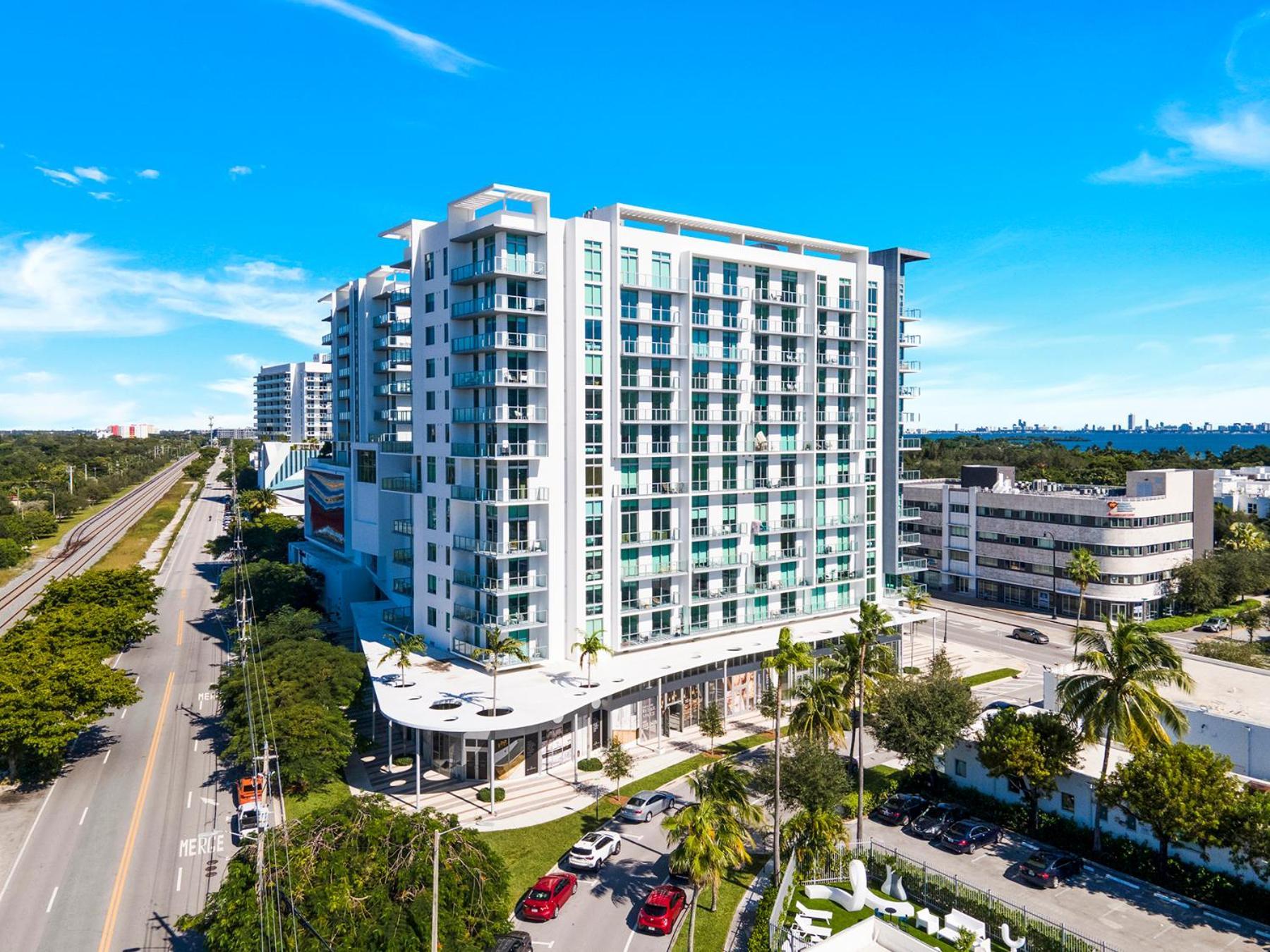 Apartment Luxury New At Design District Miami