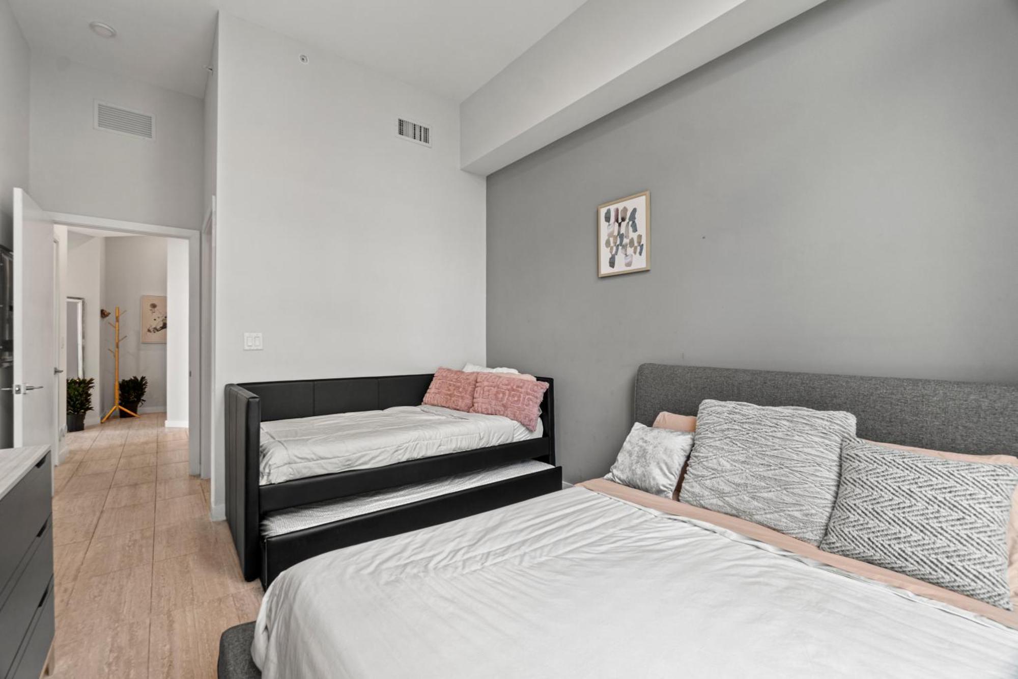 Apartment Luxury New At Design District